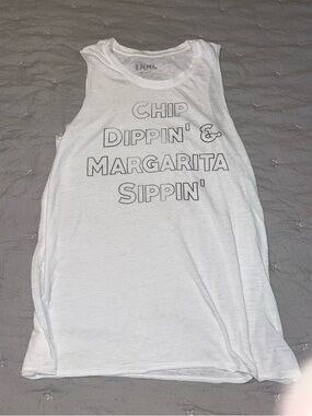 Graphic Tank Top "Chip Dippin' & Margarita Sippin'" - White